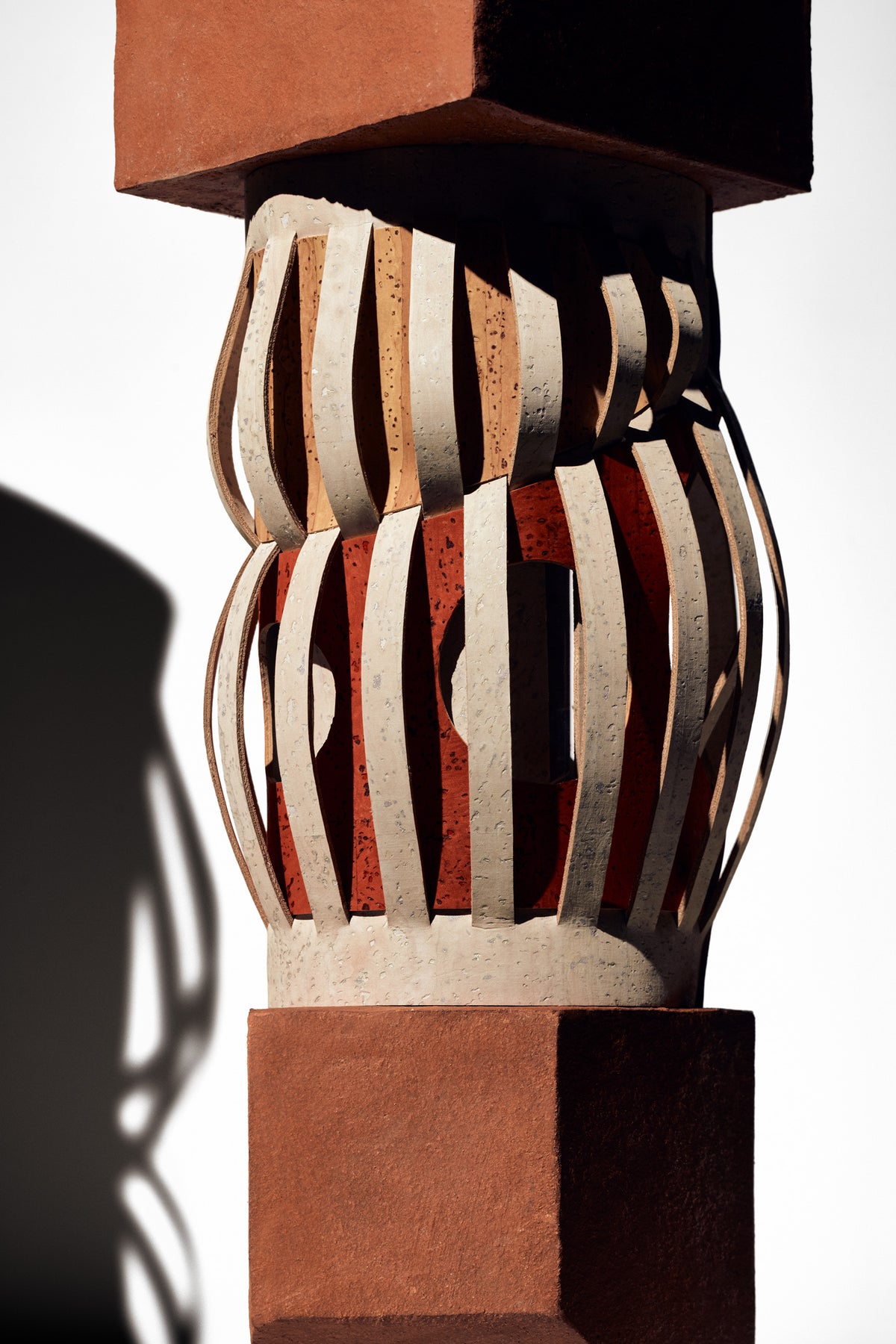Vase COLUMN S – Red Edition 1 / White Edition 1
